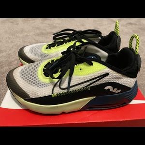SOLD - Nike Air Max 2090